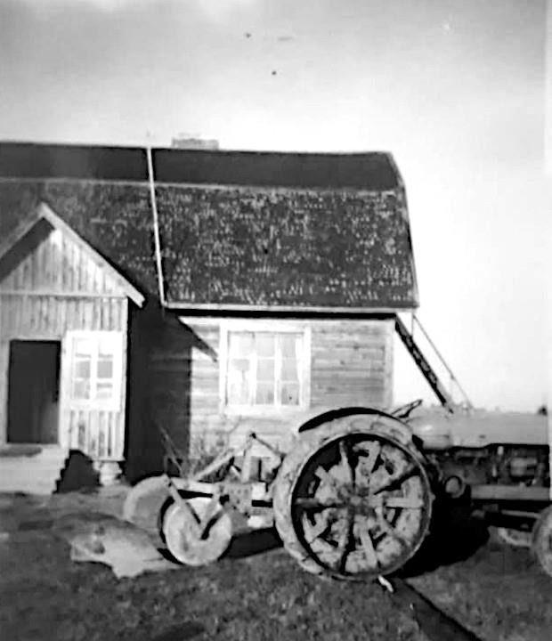 Nokkamäellä 1950-luvulla. Kuvassa koulurakenn.