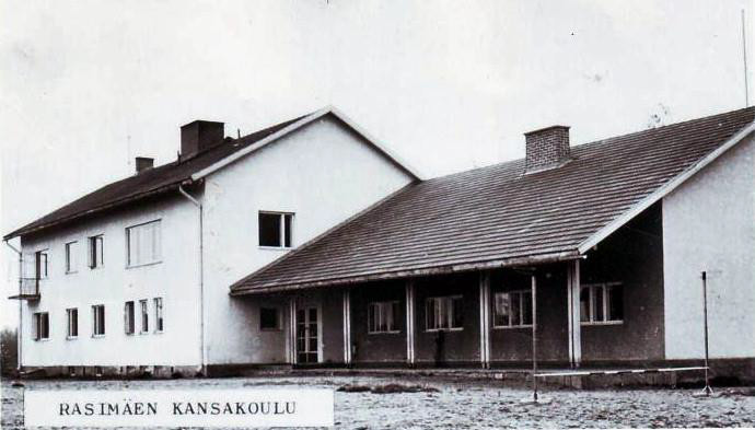 Kuvassa Rasimäen kansakoulu.