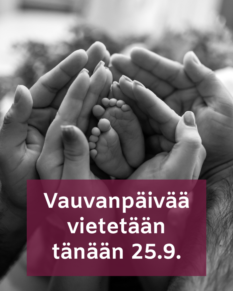 Vauva-aiheinen taustakuva. Kunnanbrändiväreillä teksti "Vauvanpäivää vietetään tänään 25.9.".